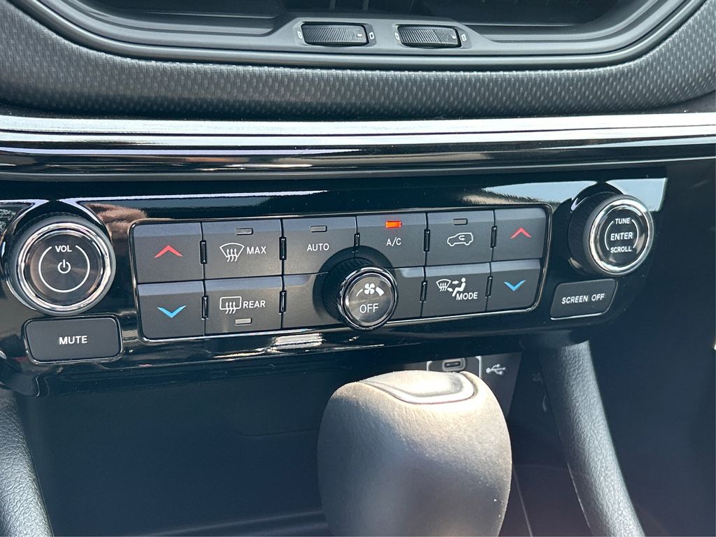 2025 Jeep Compass Limited photo 29