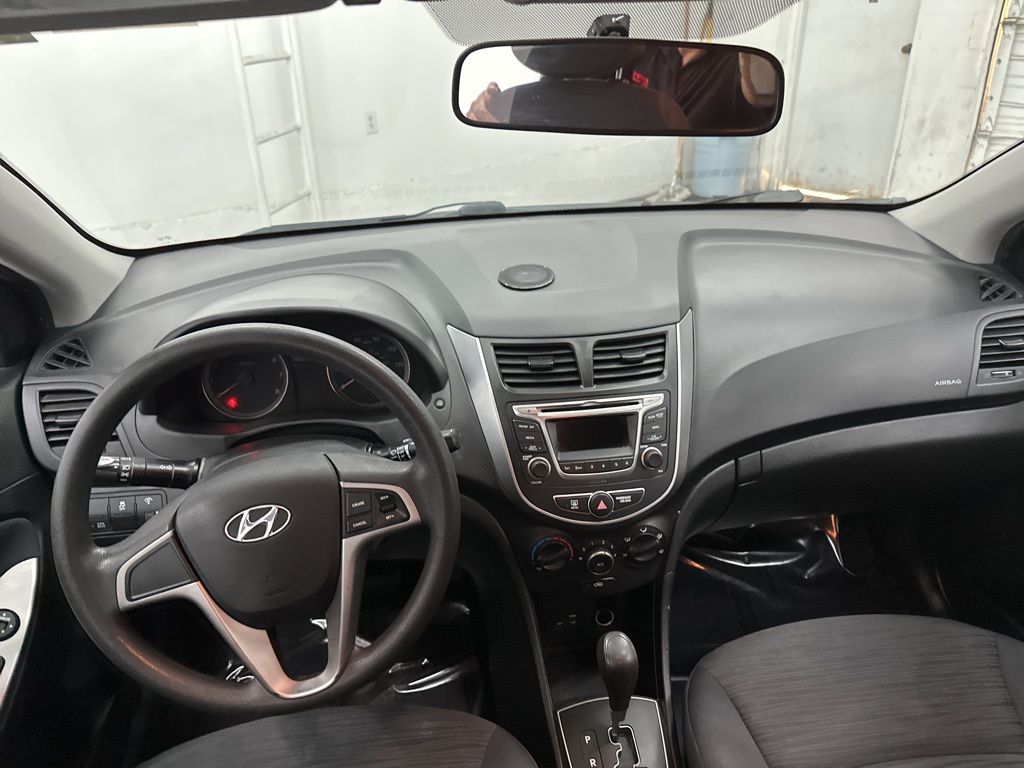 2015 Hyundai Accent GS photo 8