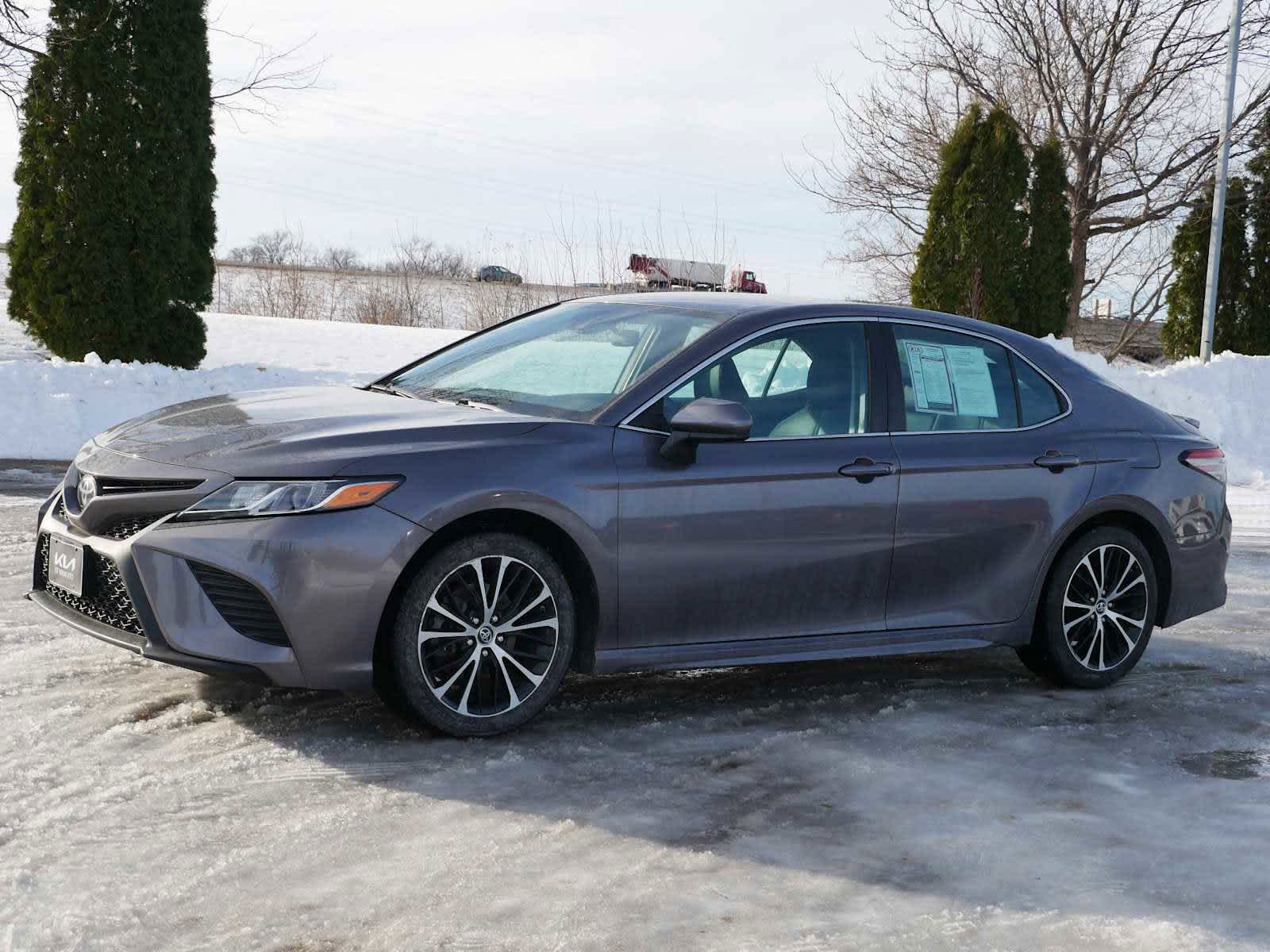 Used 2019 Toyota Camry SE with VIN 4T1B11HK4KU765933 for sale in Mankato, Minnesota