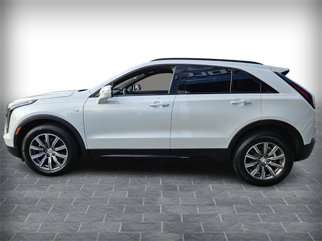 2023 Cadillac XT4 Sport photo 3