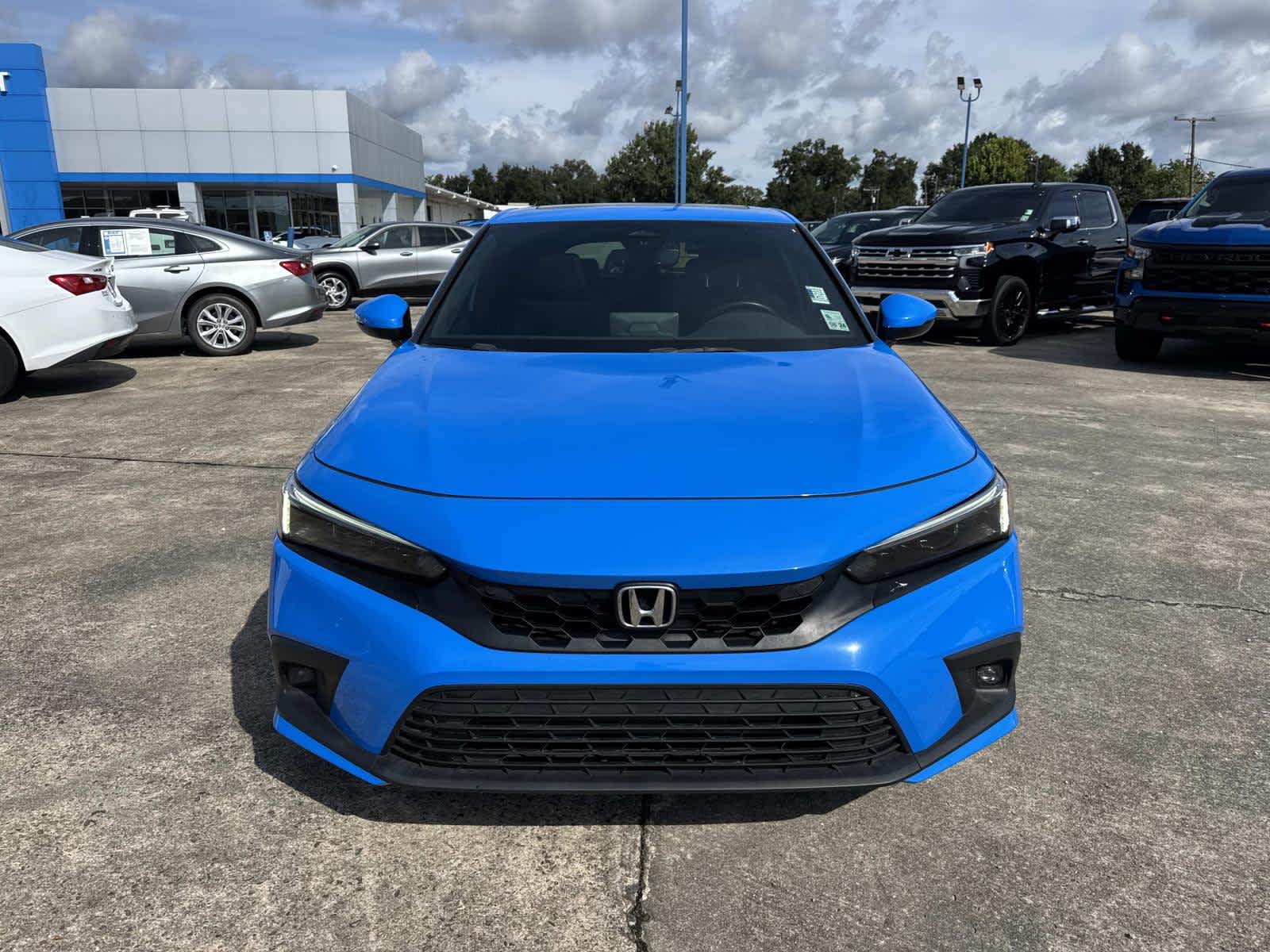 2022 Honda Civic Hatchback Sport Touring photo 4