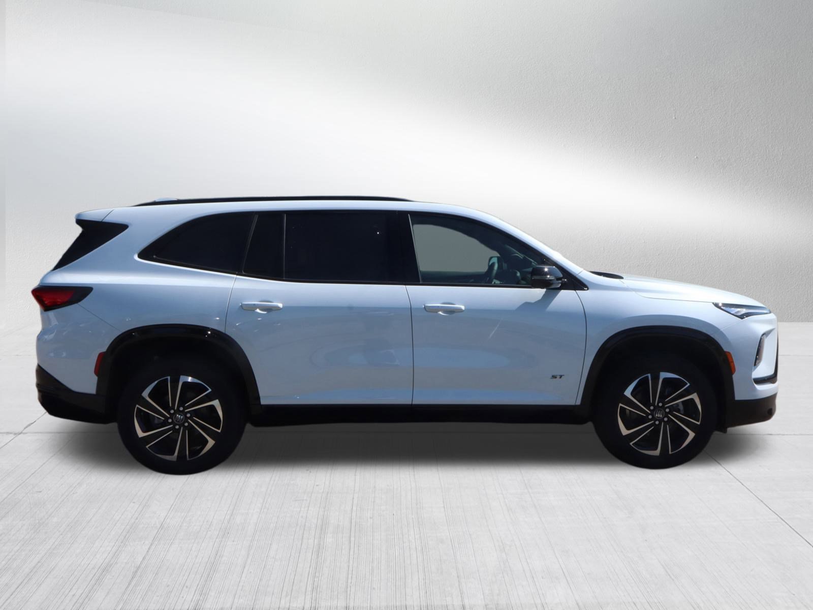 2026 Buick Enclave Sport Touring photo 8