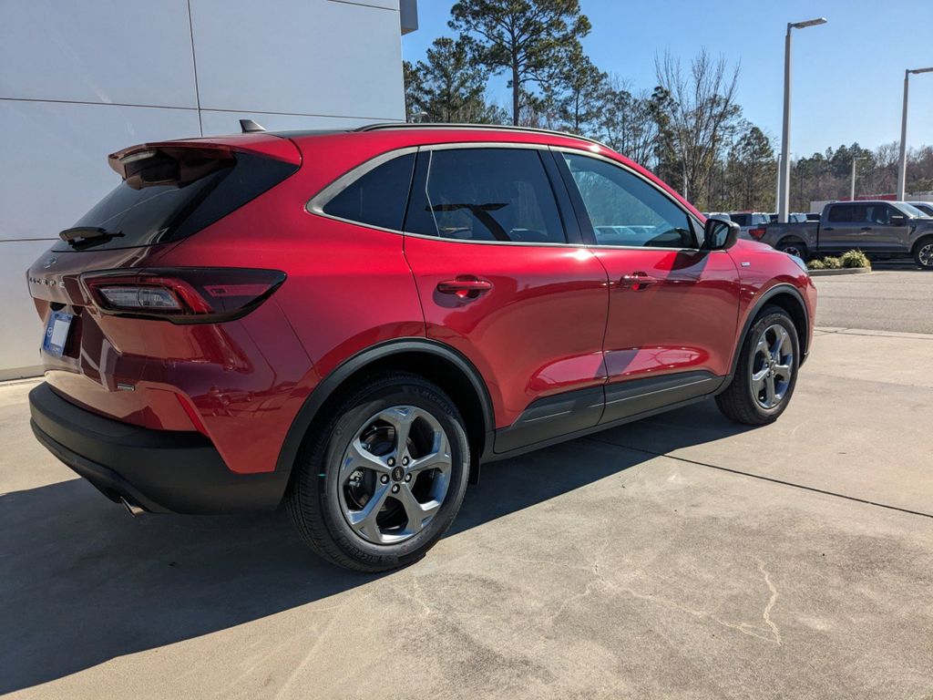 2025 Ford Escape ST-Line photo 3