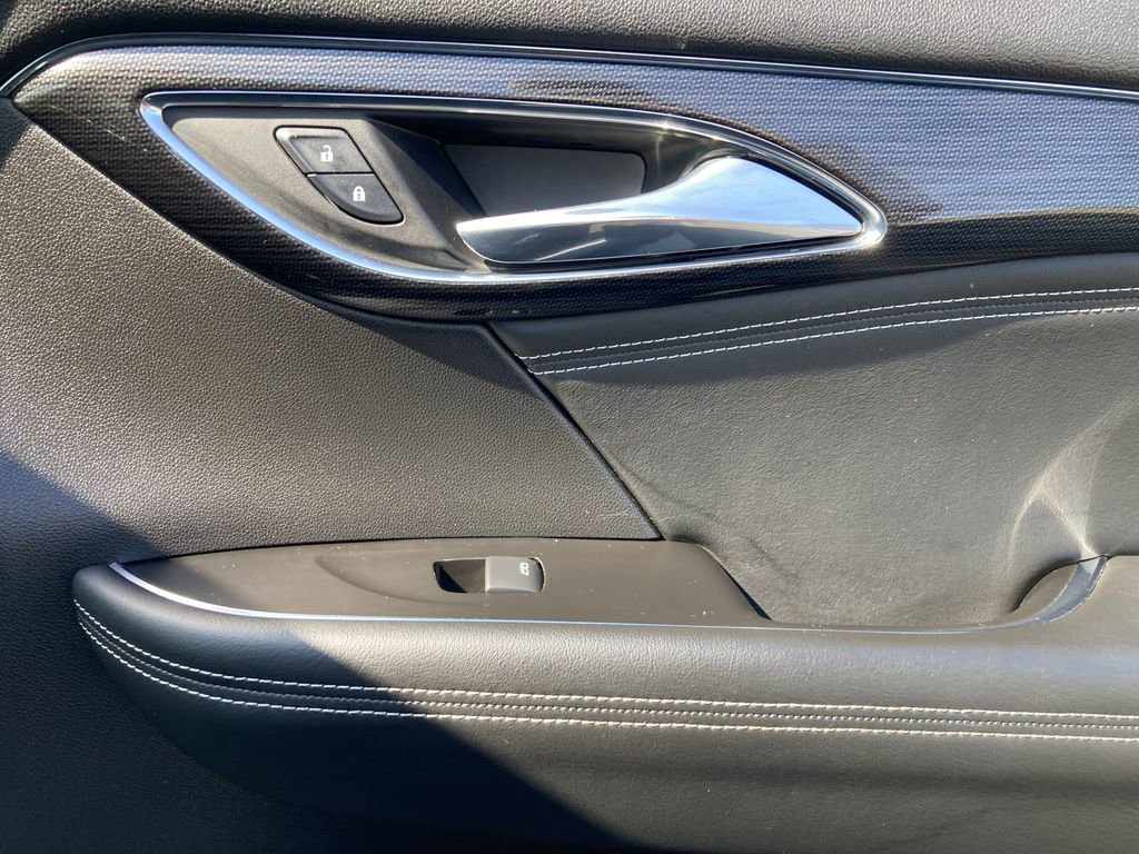 2023 Buick Envision Essence photo 36