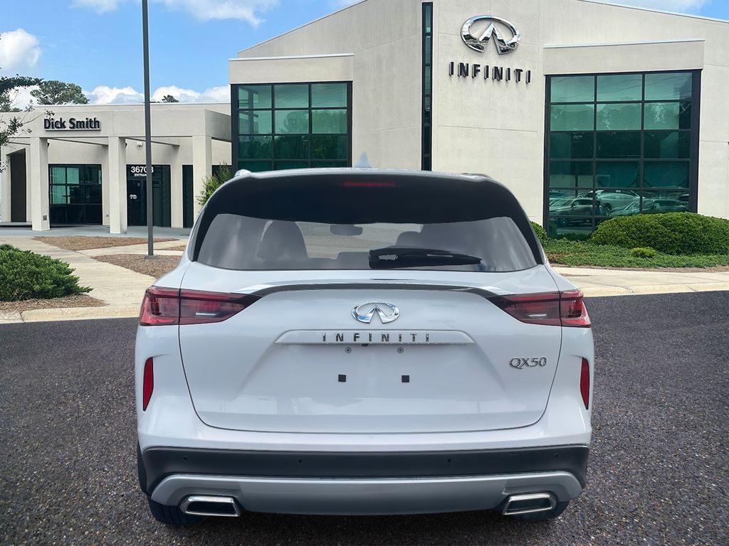 2024 Infiniti QX50 Luxe photo 4