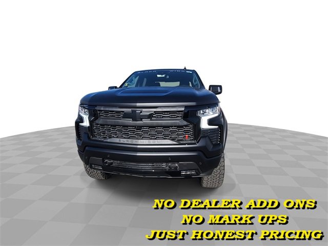 2024 Chevrolet Silverado 1500 RST photo 3