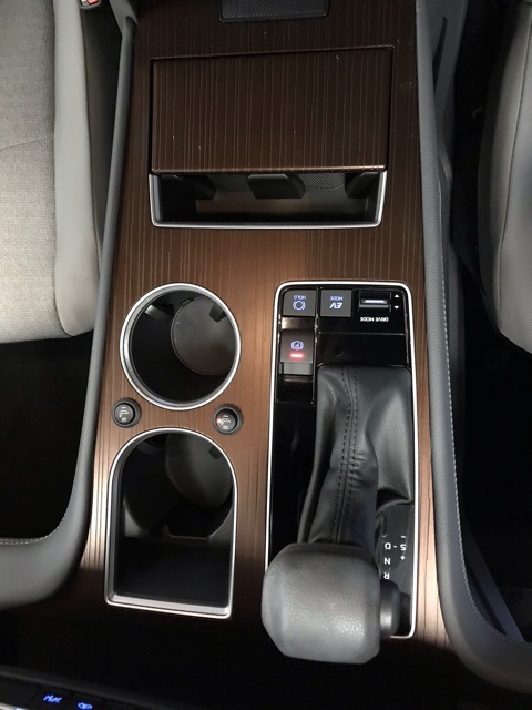 2024 Toyota Sienna LE photo 20
