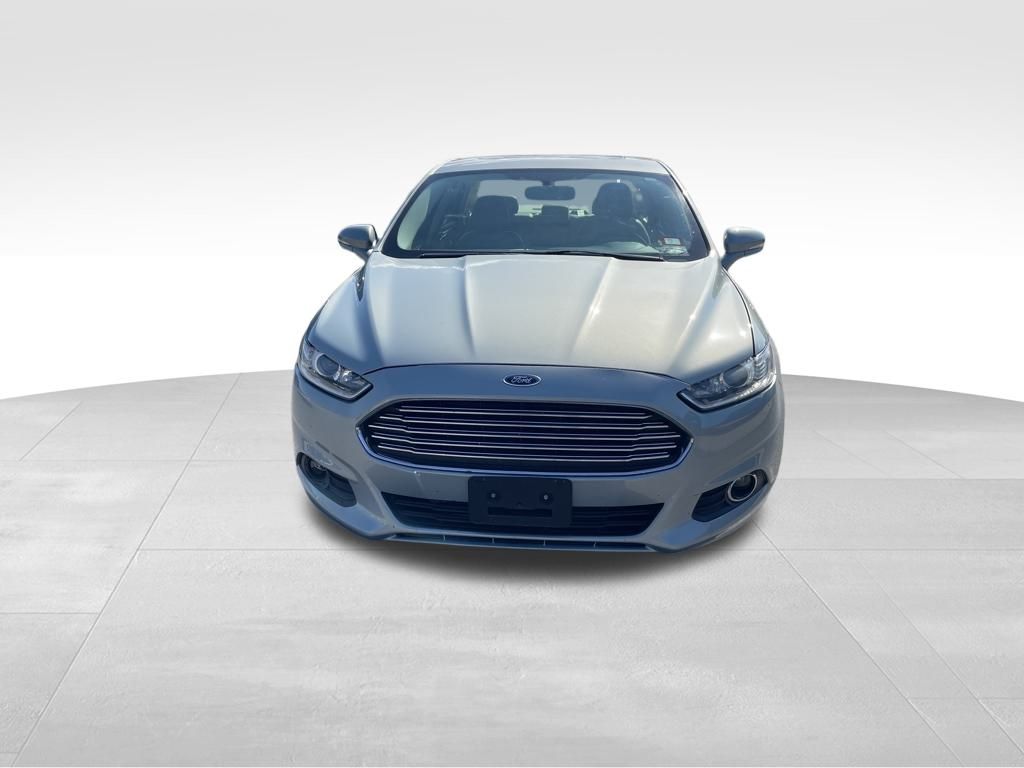2013 Ford Fusion Hybrid SE photo 3