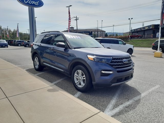 2021 Ford Explorer XLT photo 2