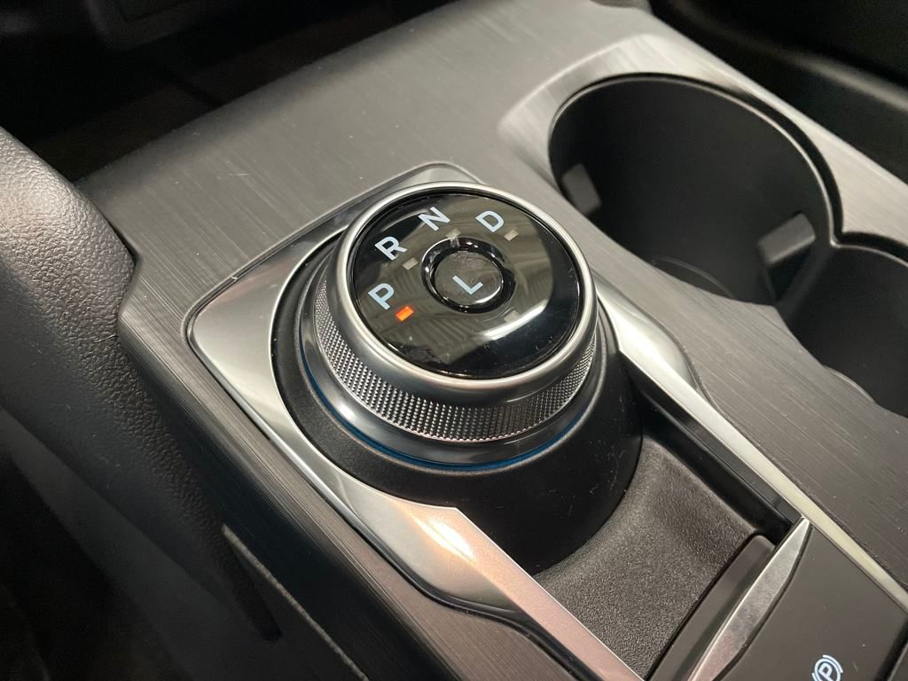 2025 Ford Escape Hybrid ST-Line photo 36