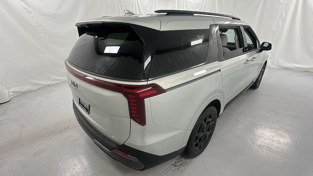 2026 Kia Carnival SX Prestige photo 3