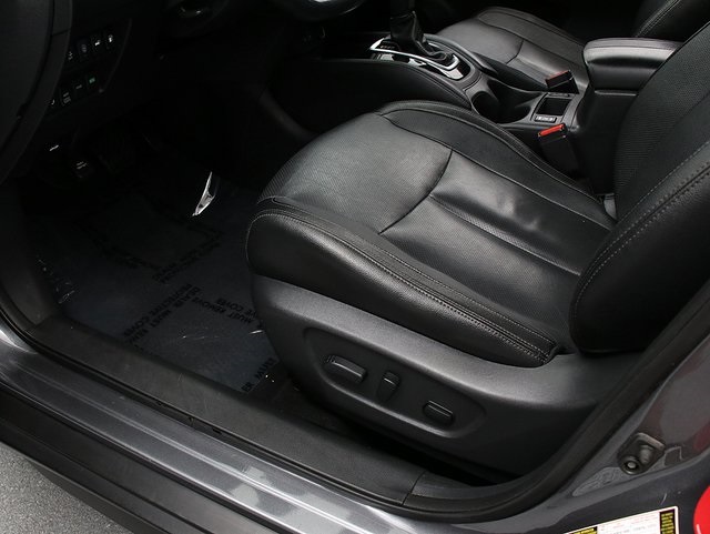 2018 Nissan Rogue SL photo 24