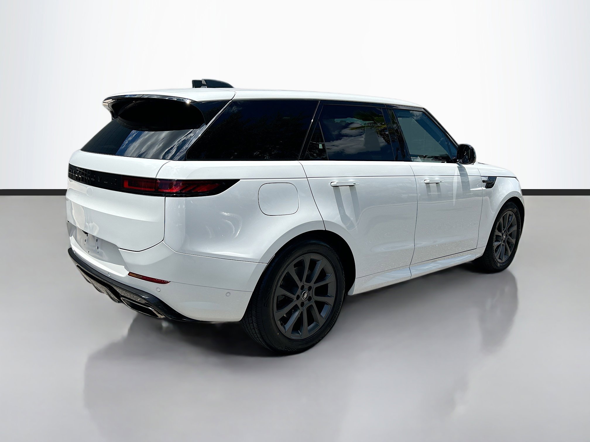 2024 Land Rover Range Rover Sport SE photo 4