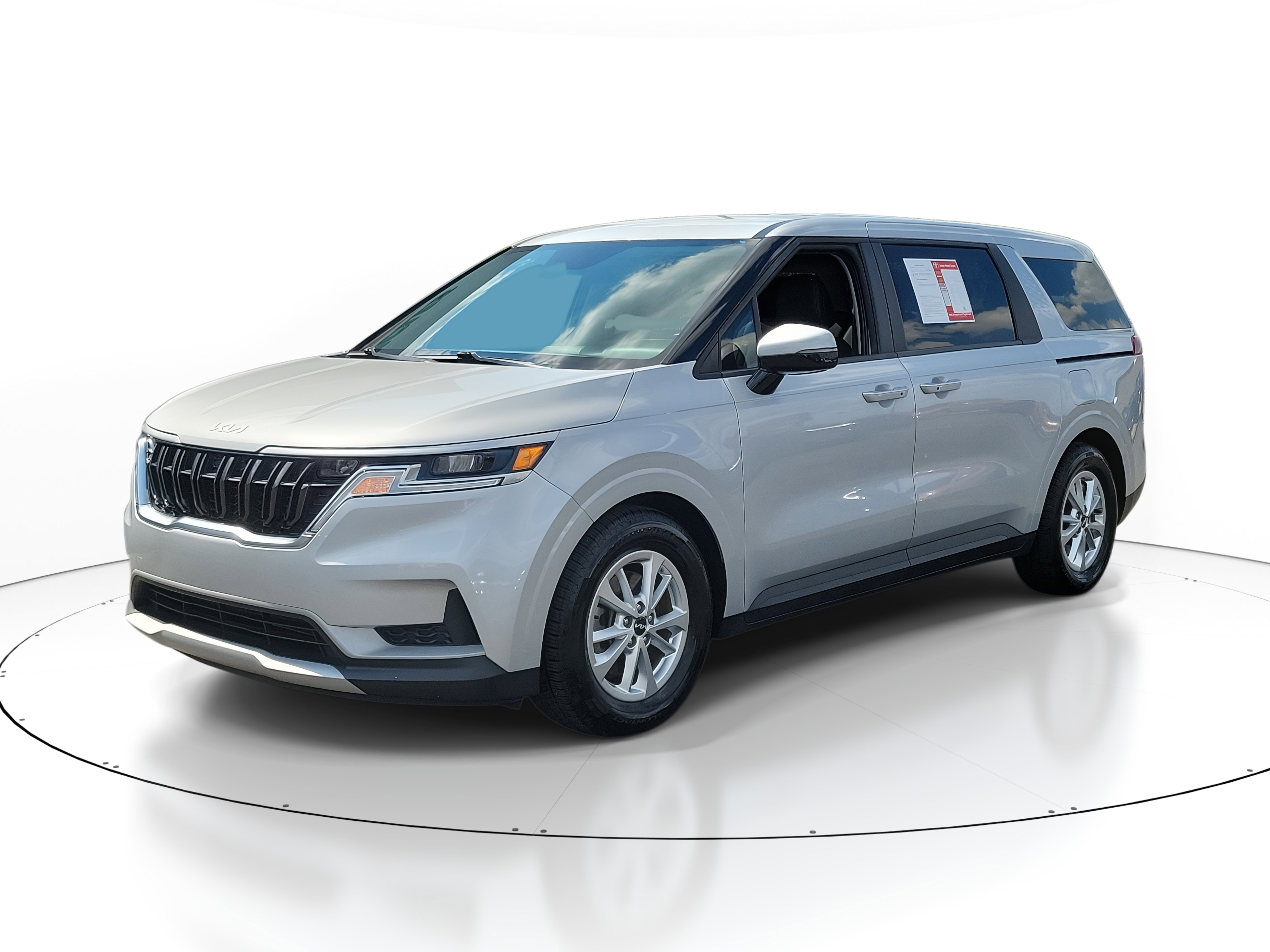 2022 Kia Carnival LXS photo 2