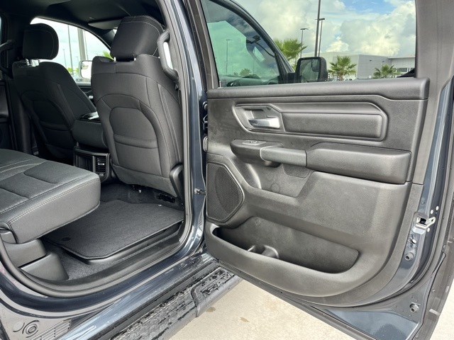 2025 Ram 1500 Tradesman photo 19