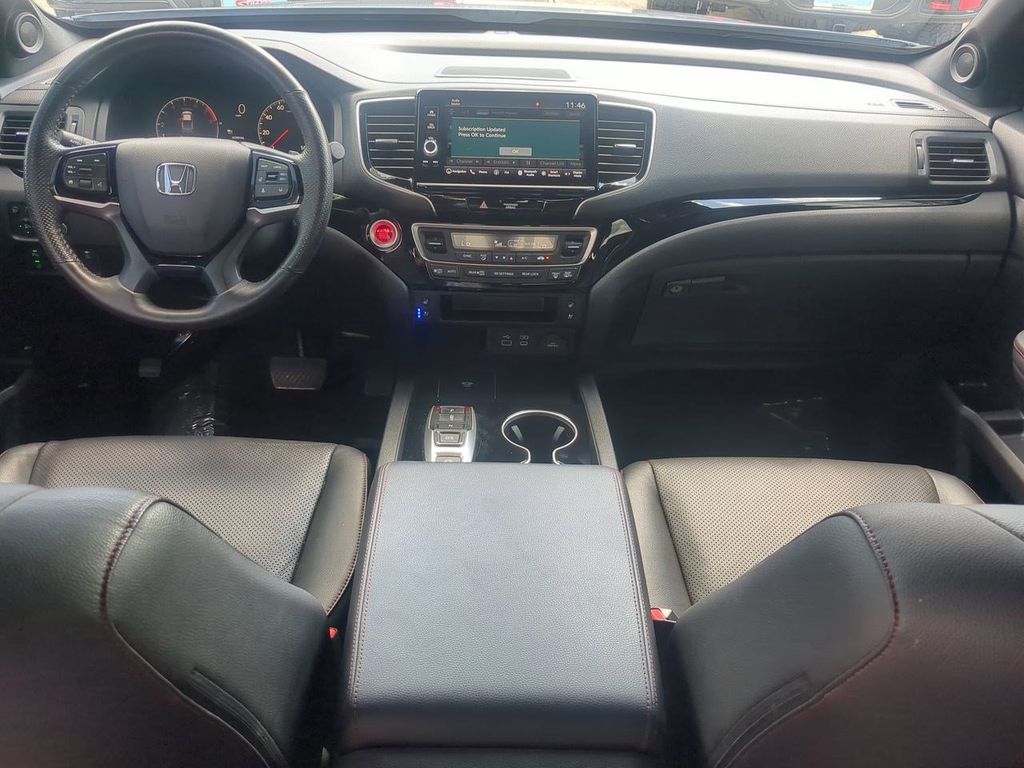 2024 Honda Ridgeline Black Edition photo 14