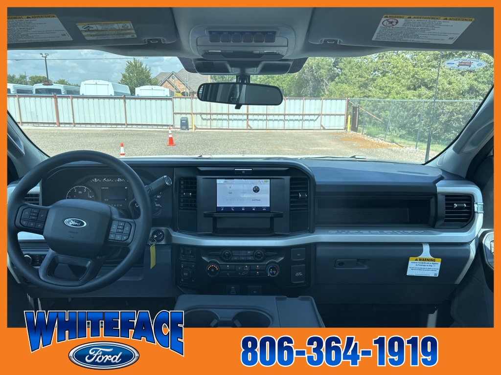 2025 Ford F-350 photo 9