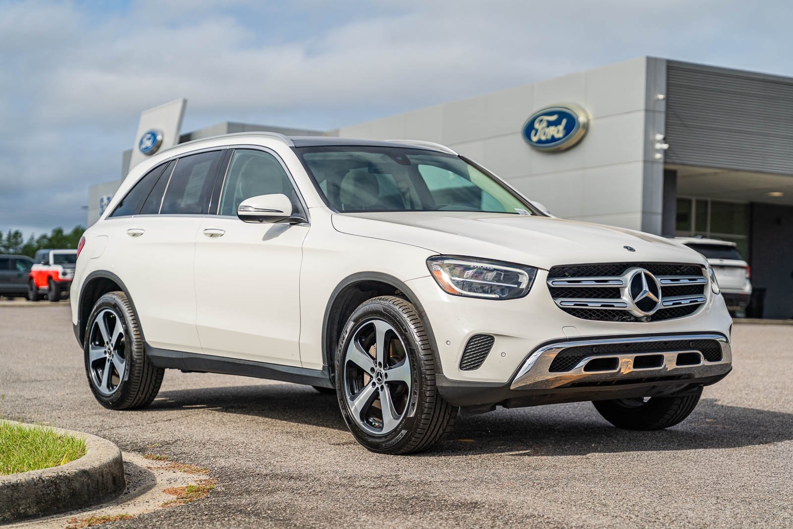 2021 Mercedes-Benz GLC GLC300