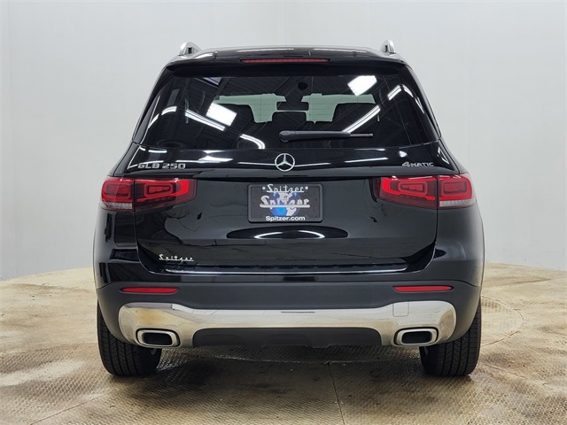 2023 Mercedes Benz GLB 250 4MATIC photo 4