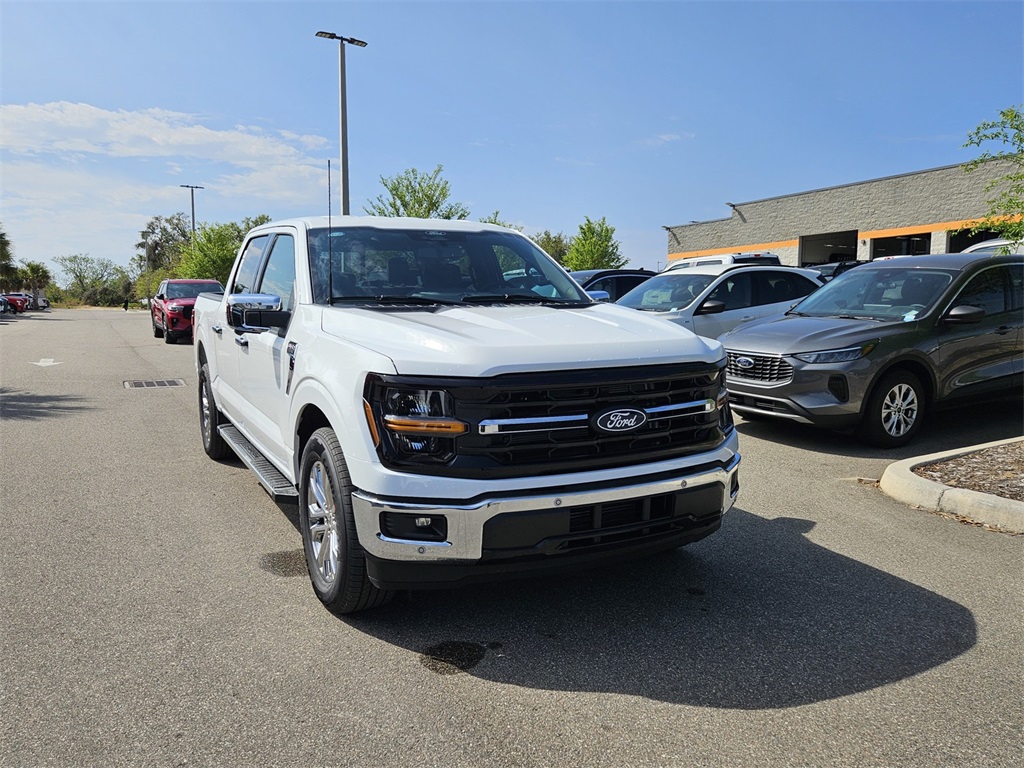 2025 Ford F-150 XLT photo 2