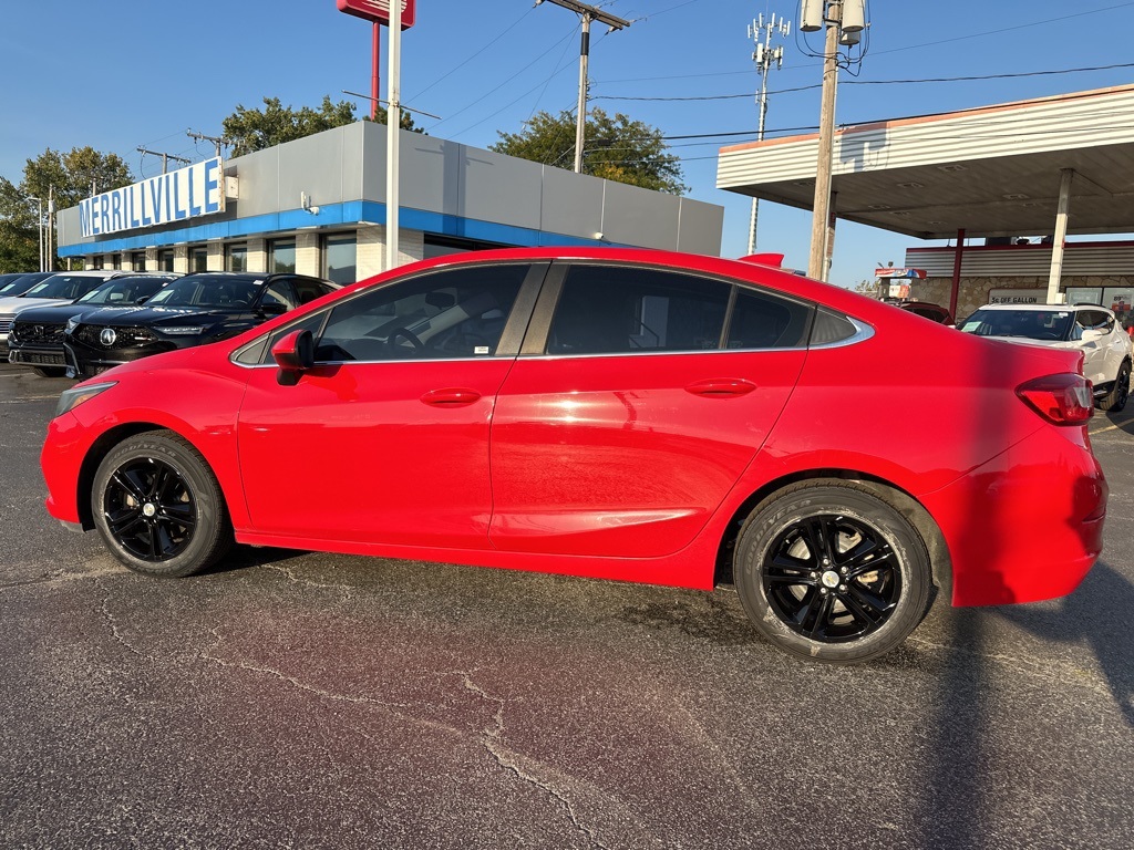 2018 Chevrolet Cruze LT photo 3