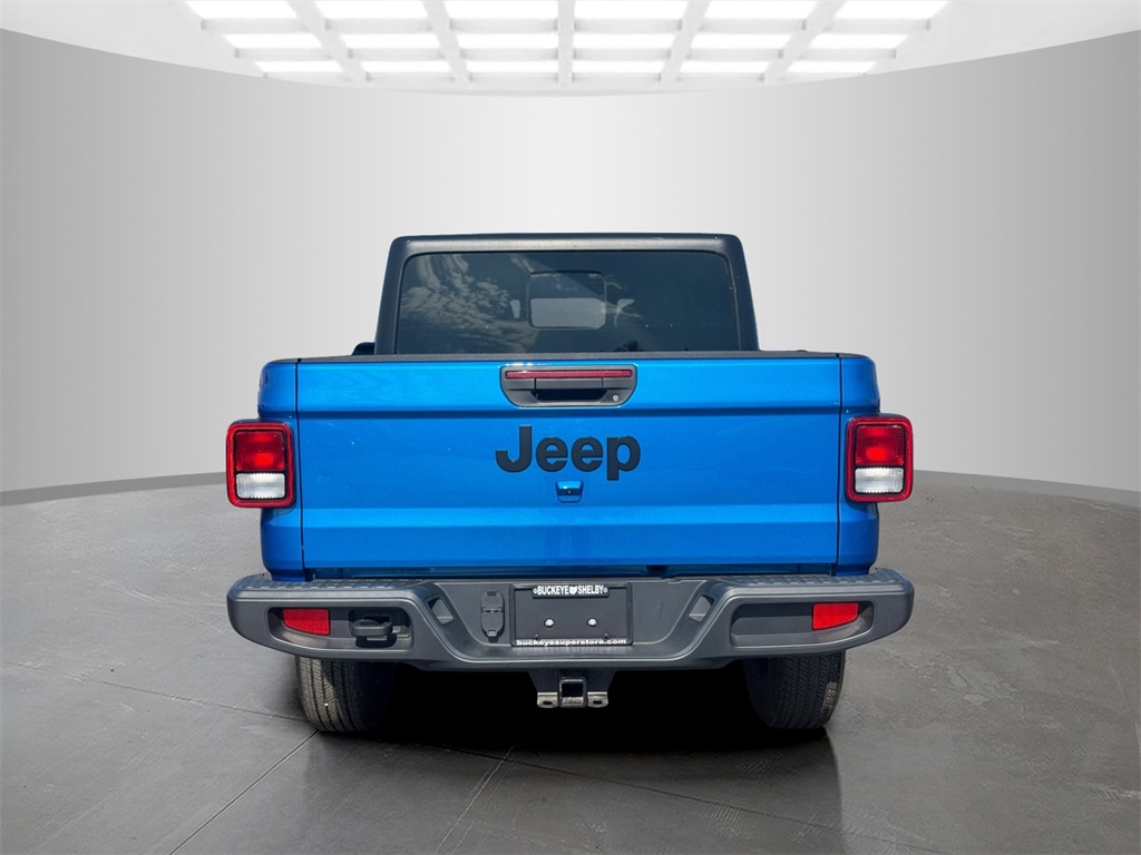 2022 Jeep Gladiator Altitude photo 4