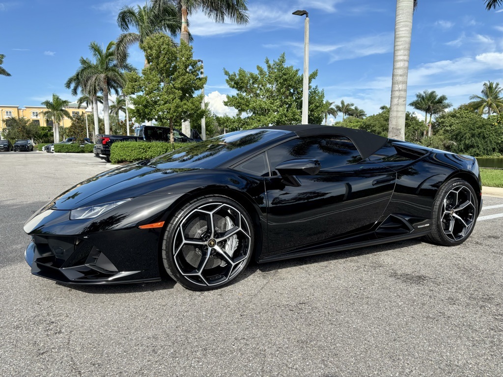 2020 Lamborghini Huracan Evo Base photo 26