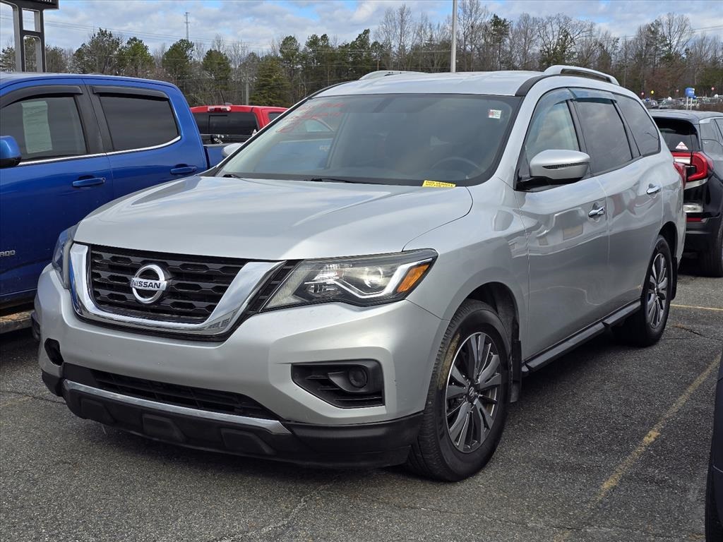 2019 Nissan Pathfinder S