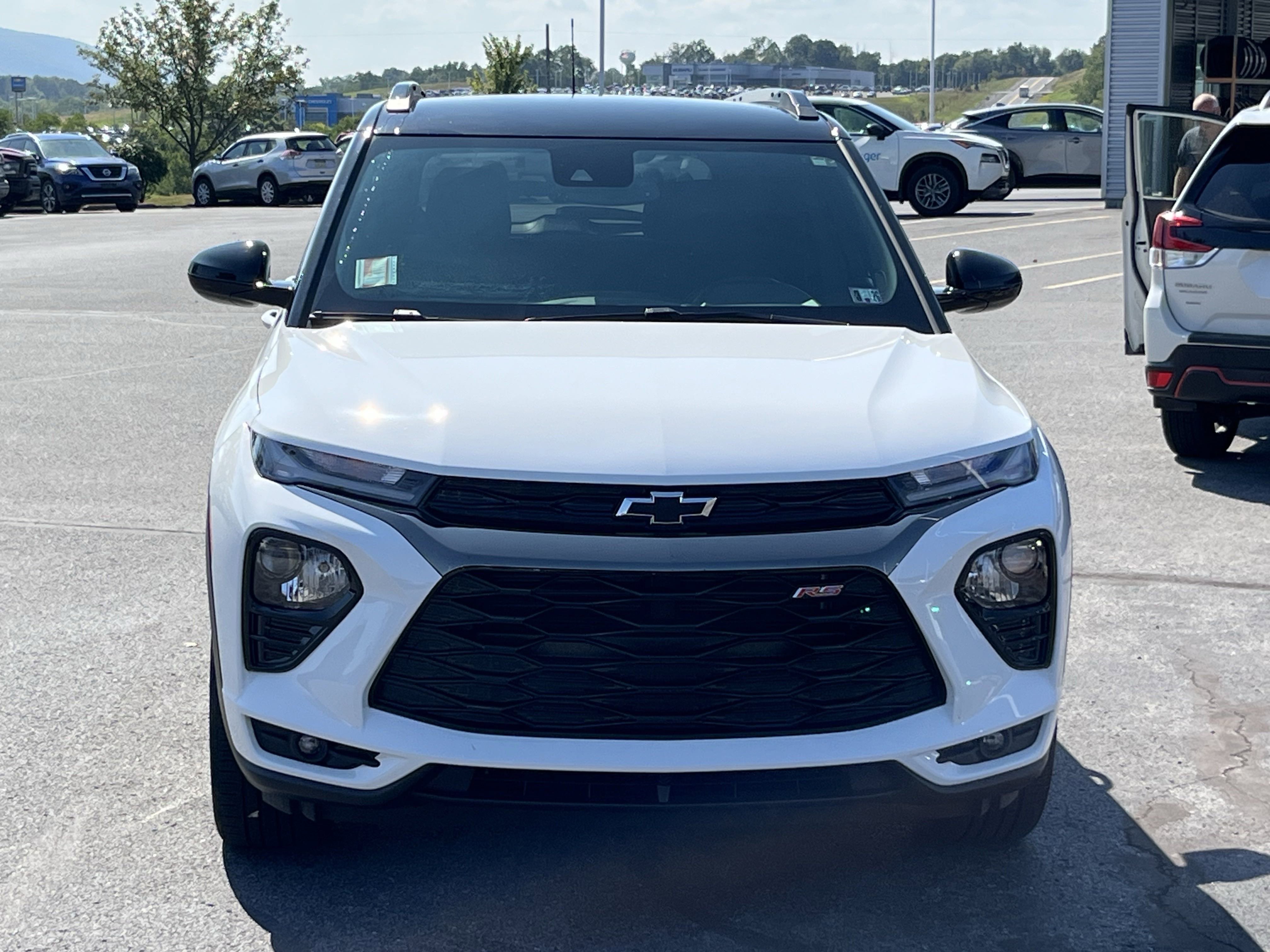 2021 Chevrolet Trailblazer RS photo 2