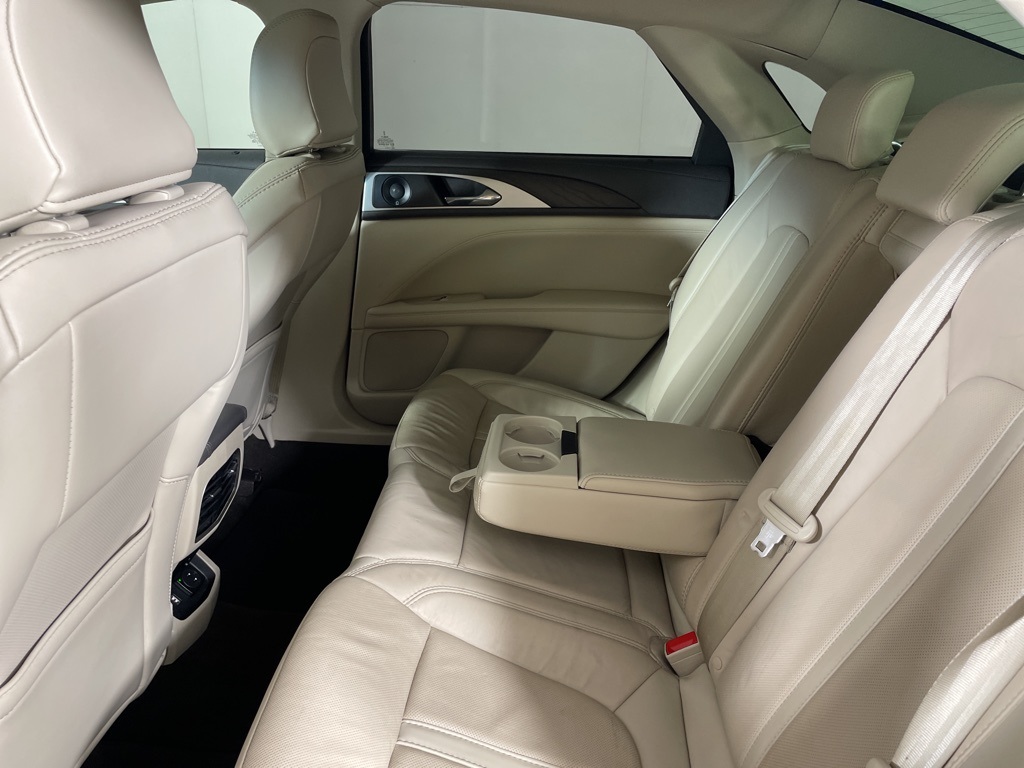2020 Lincoln MKZ Hybrid Reserve photo 34