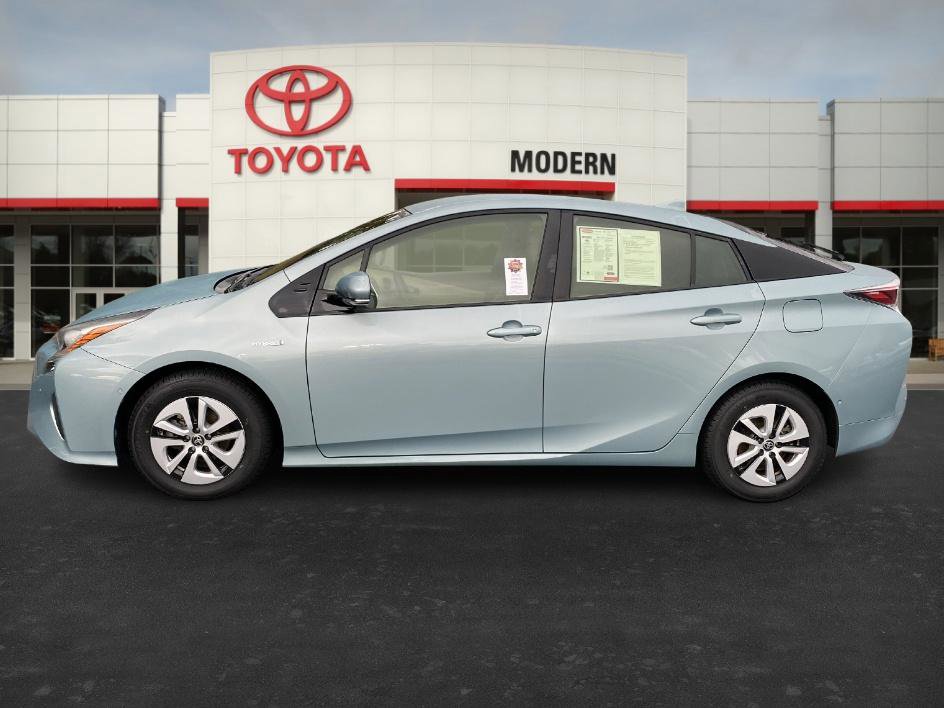 2018 Toyota Prius Two photo 2