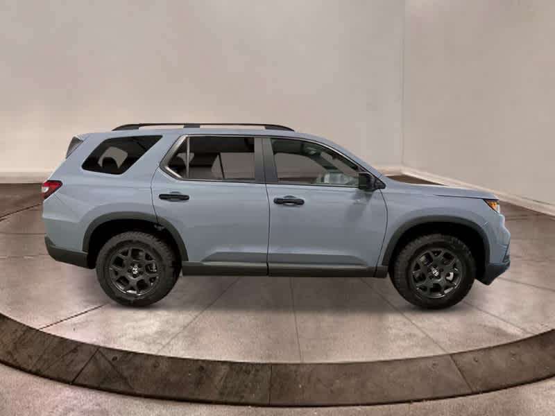 2025 Honda Pilot TrailSport photo 5