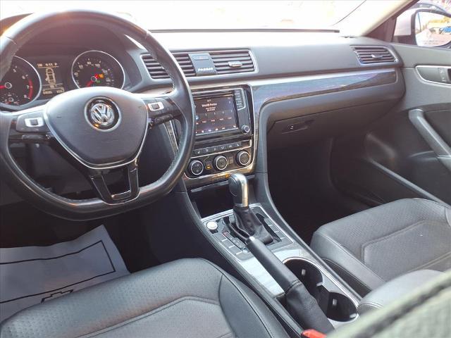 2018 Volkswagen Passat 2.0T SE photo 4