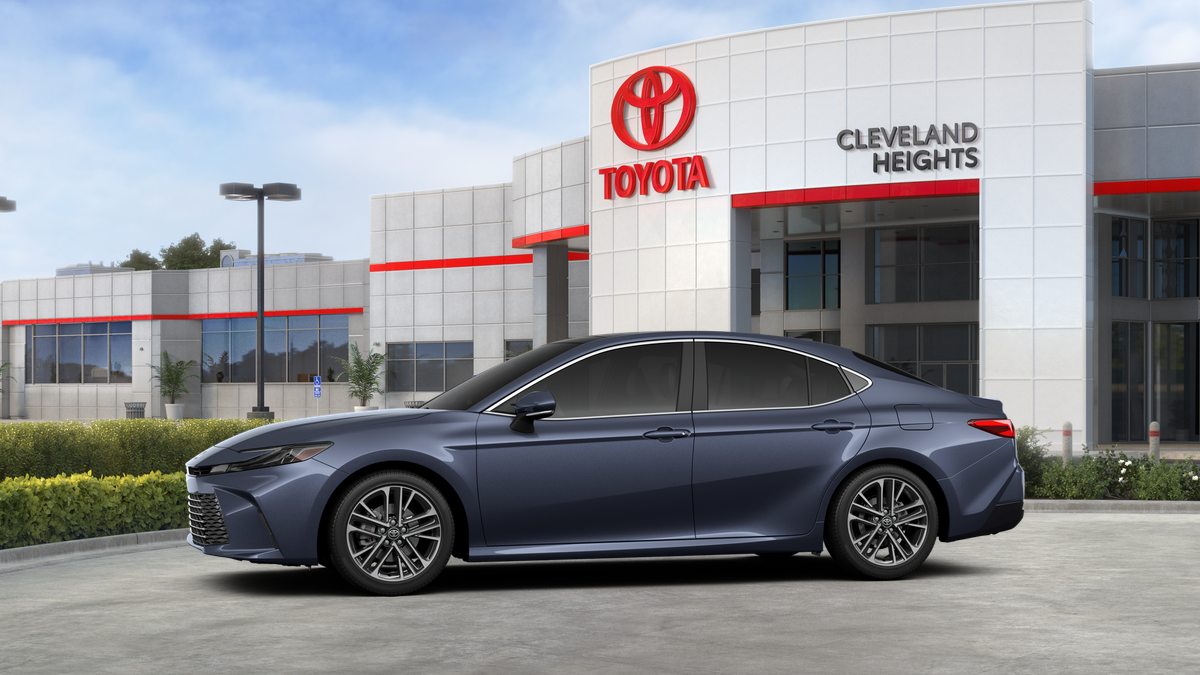 2026 Toyota Camry XLE photo 3