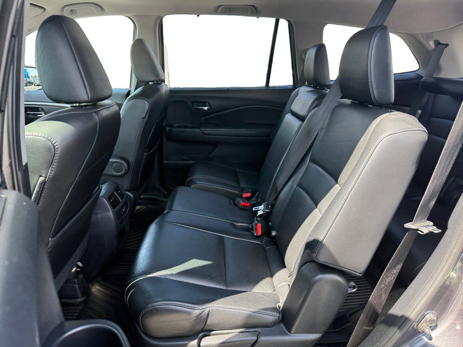 2019 Honda Pilot EX-L photo 16