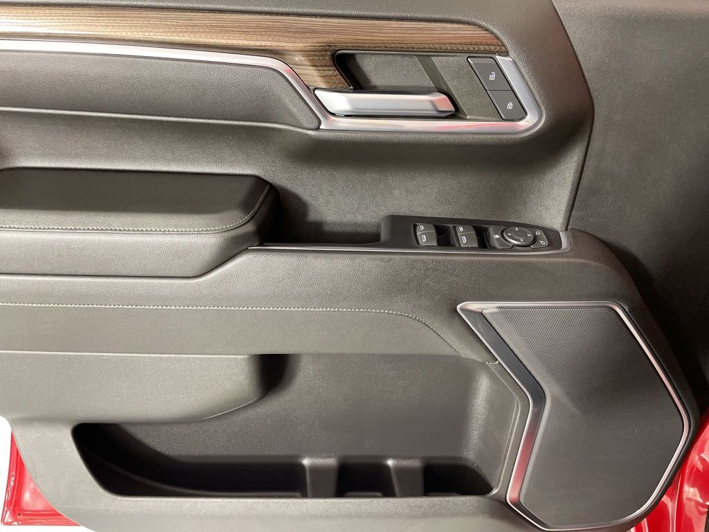2022 Chevrolet Silverado 1500 RST photo 16