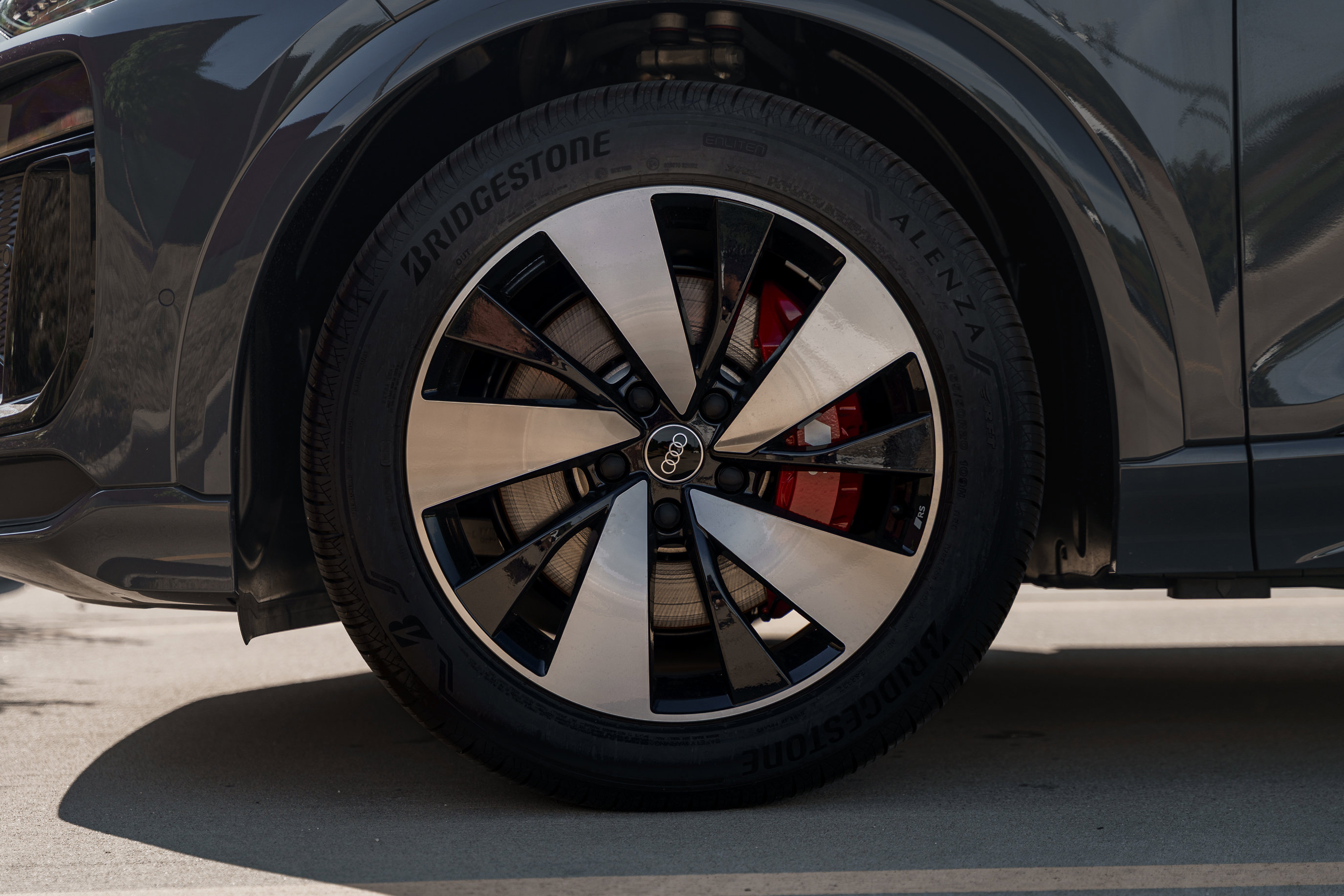 2025 Audi SQ6 photo 29