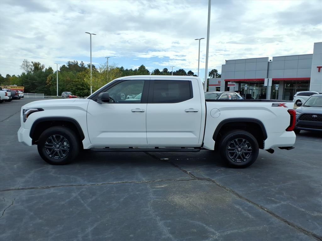 2025 Toyota Tundra SR5 photo 2