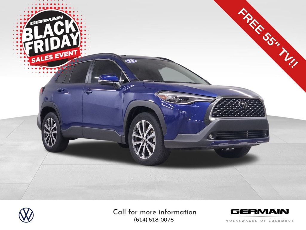 2023 Toyota Corolla Cross XLE photo 4