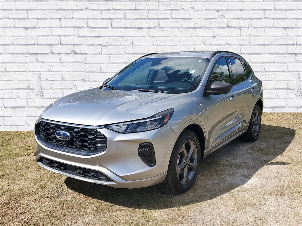 2023 Ford Escape ST-Line photo 3