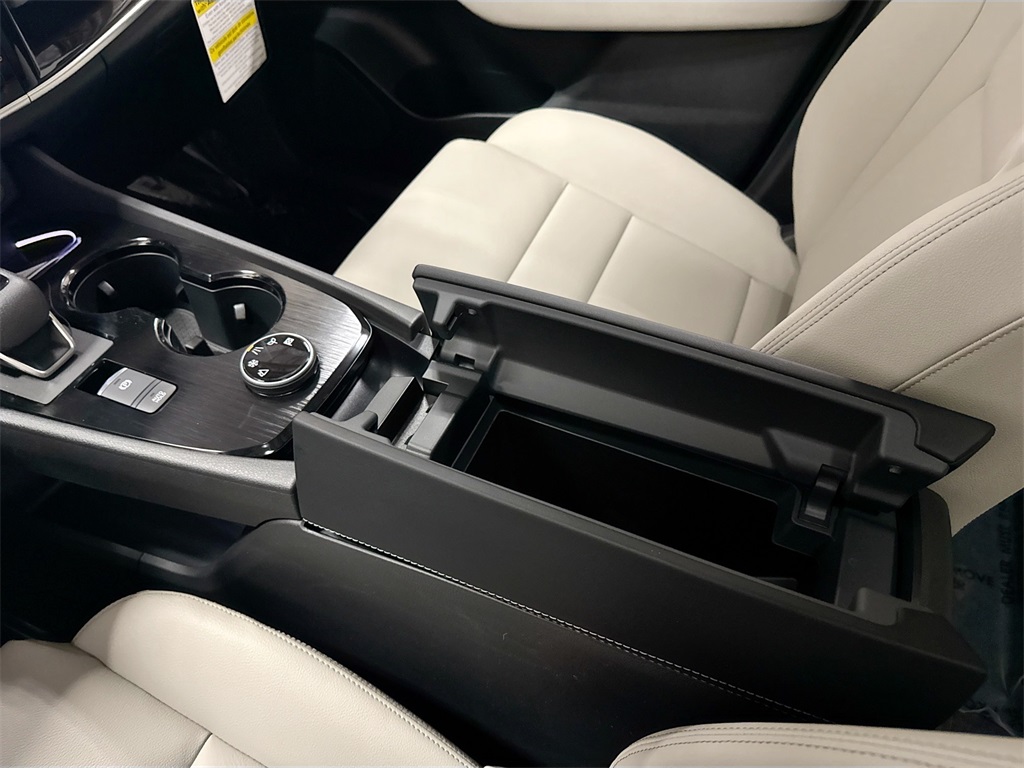2025 Nissan Rogue SL photo 33