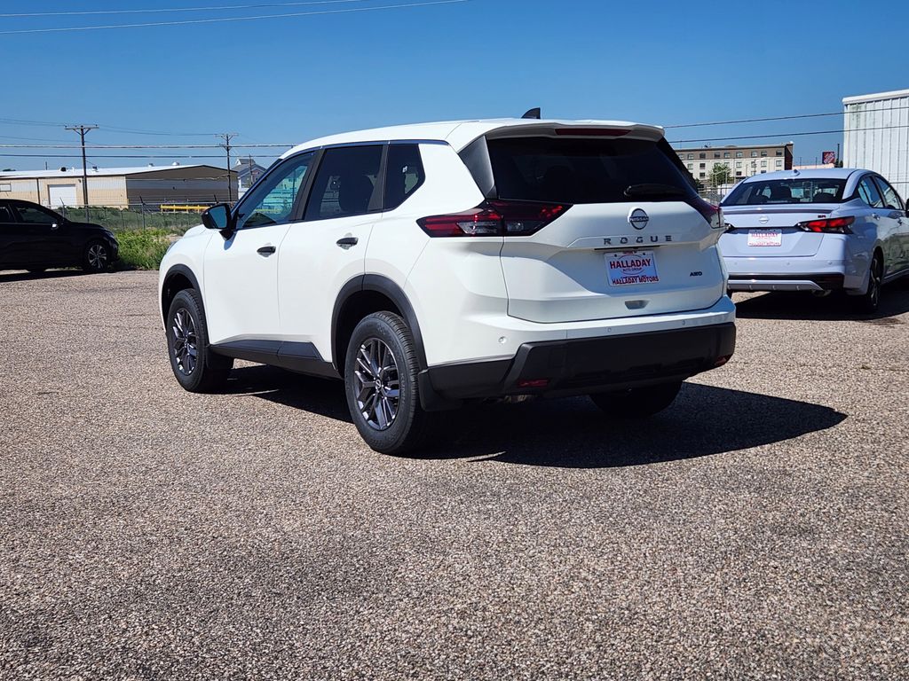 2025 Nissan Rogue S photo 3
