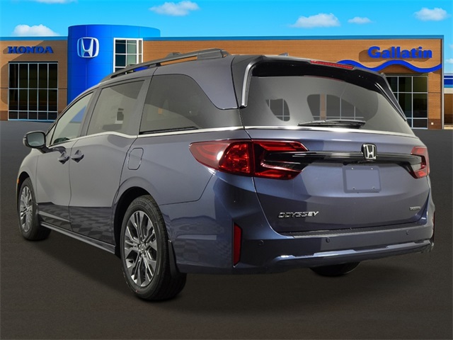 2026 Honda Odyssey Touring photo 3