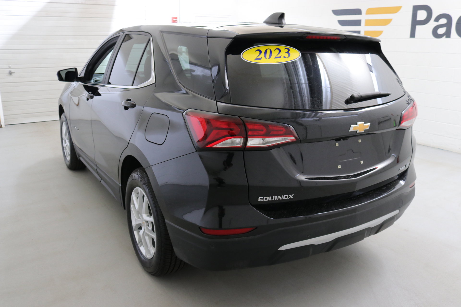 2023 Chevrolet Equinox LT photo 4