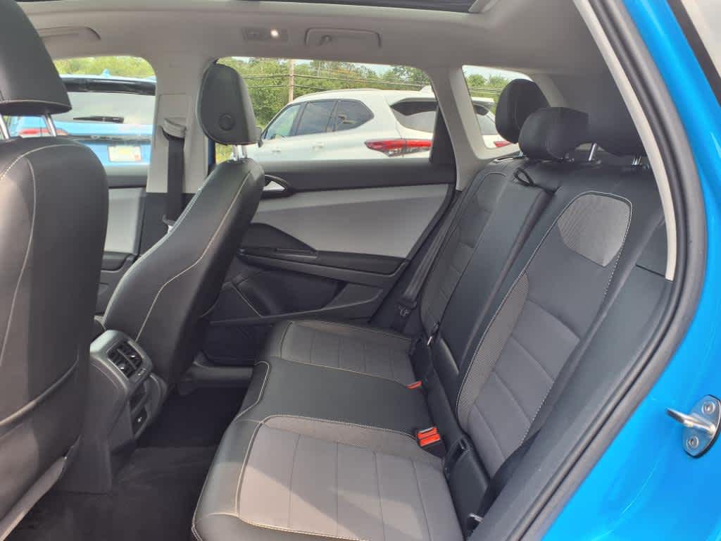 2023 Volkswagen Taos SE photo 10