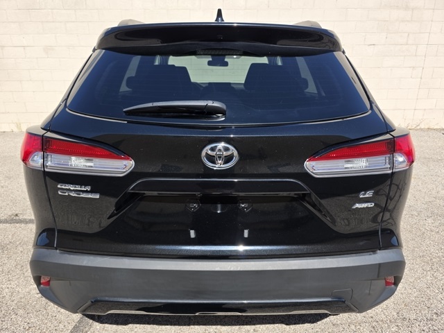2022 Toyota Corolla Cross LE photo 4