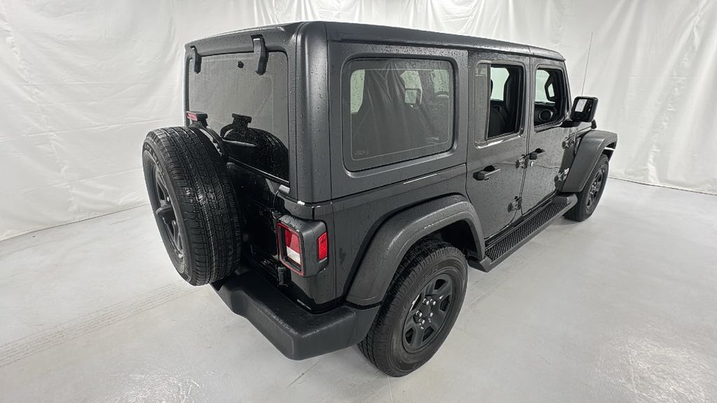 2021 Jeep Wrangler Unlimited Sport photo 3