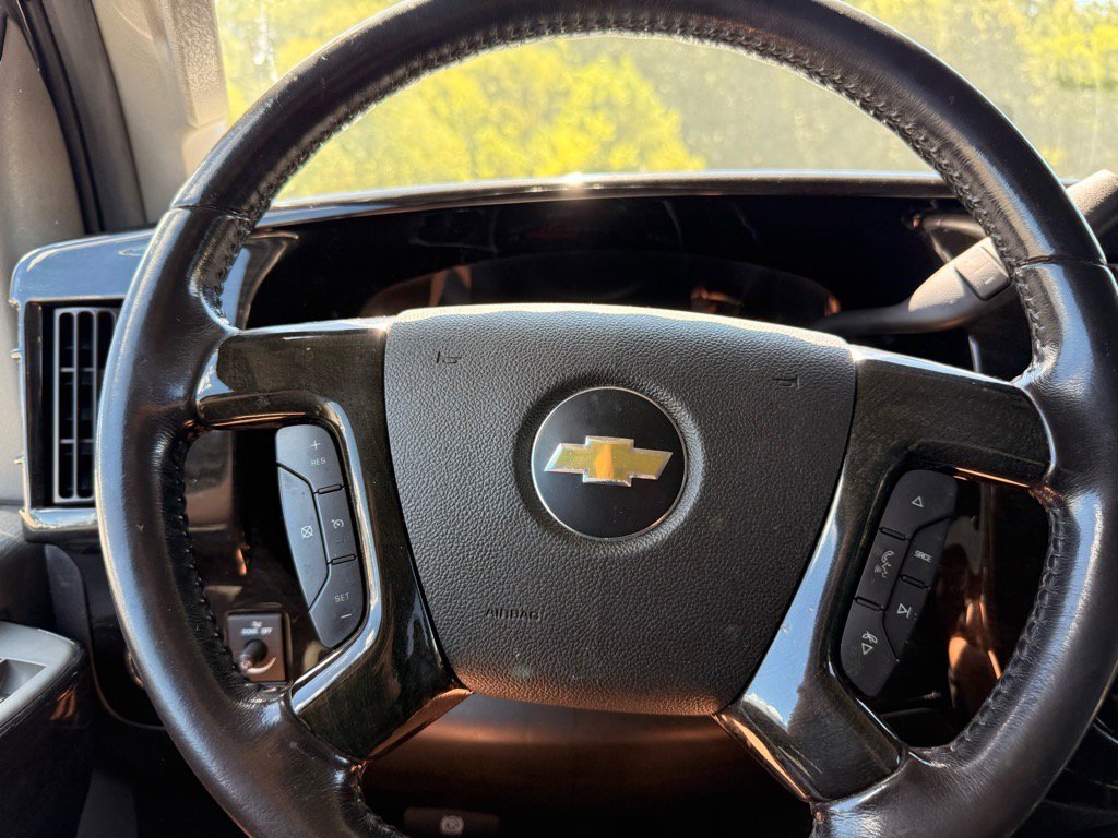 2016 Chevrolet Express 2500 Work Van Cargo photo 31