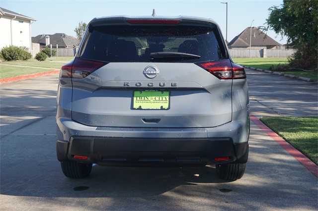 2026 Nissan Rogue SV photo 3