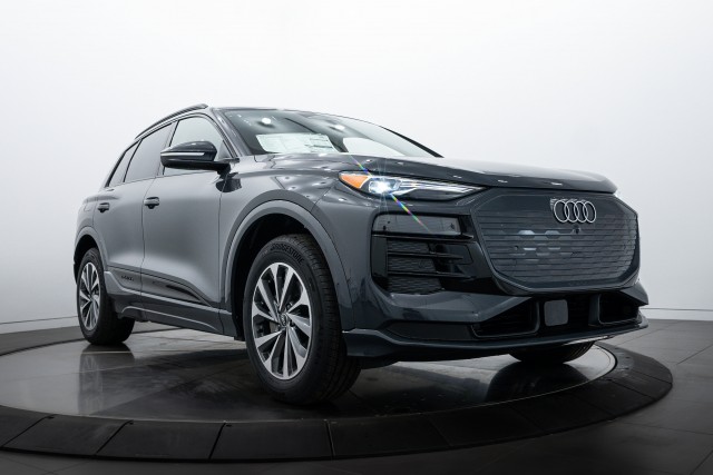 2025 Audi Q6 e-tron Premium